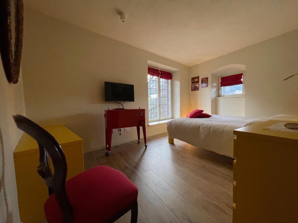 Foresteria Antica Bastia B&B Bergamo Bagian luar foto