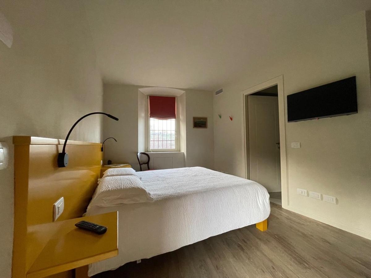 Foresteria Antica Bastia B&B Bergamo Bagian luar foto