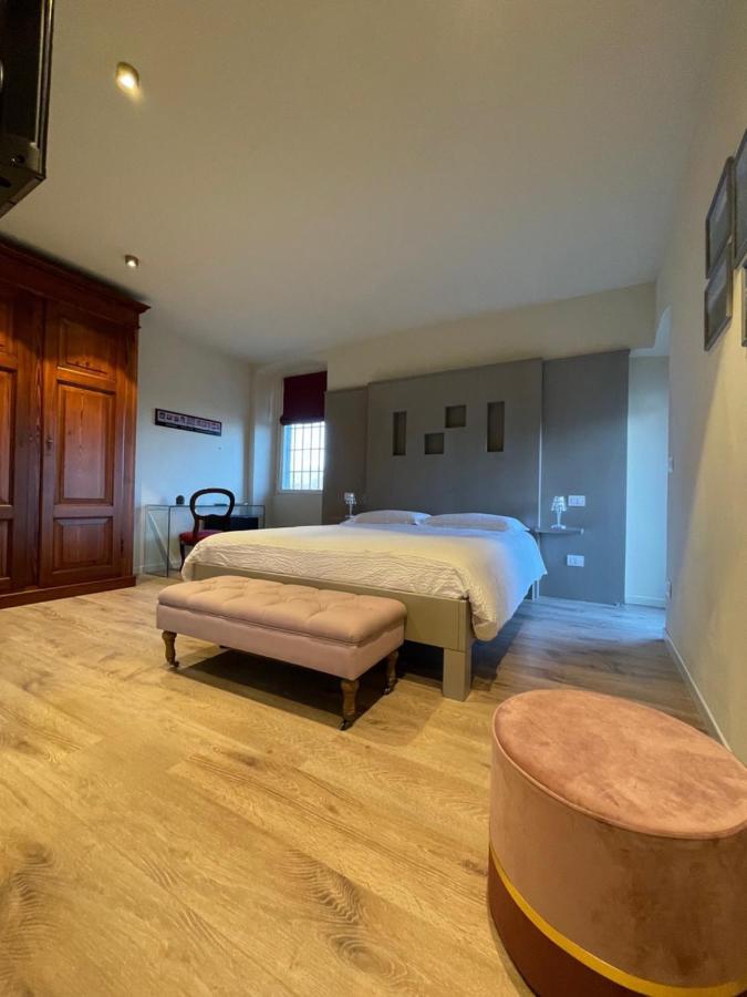 Foresteria Antica Bastia B&B Bergamo Bagian luar foto