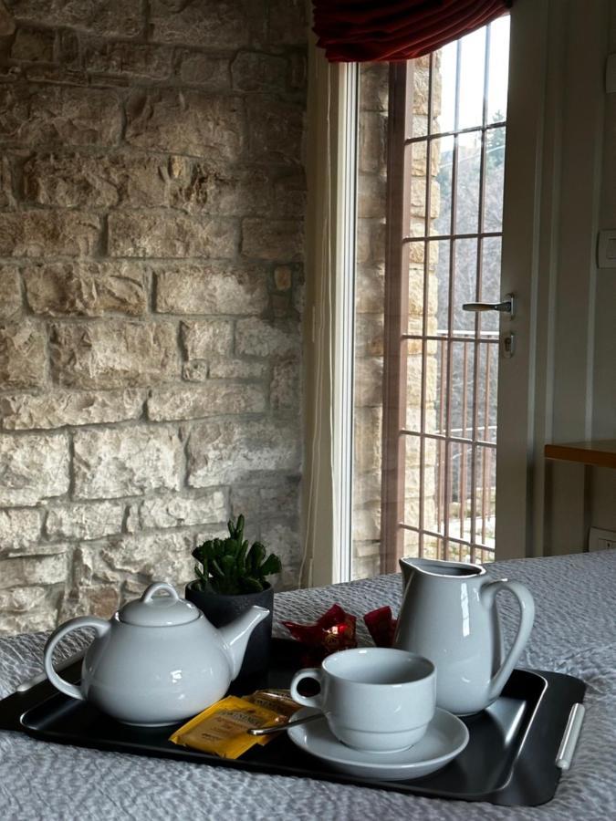 Foresteria Antica Bastia B&B Bergamo Bagian luar foto
