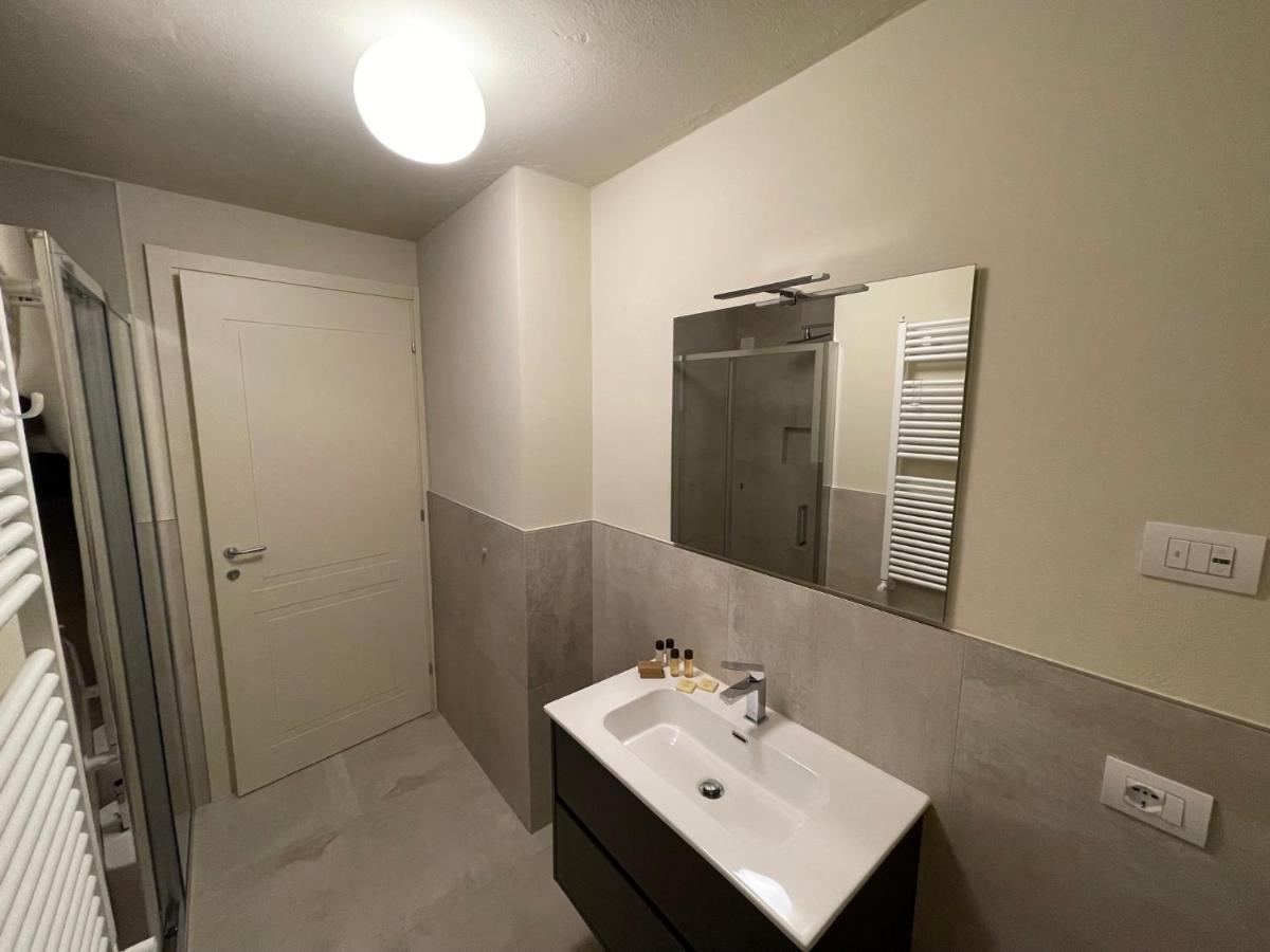 Foresteria Antica Bastia B&B Bergamo Bagian luar foto