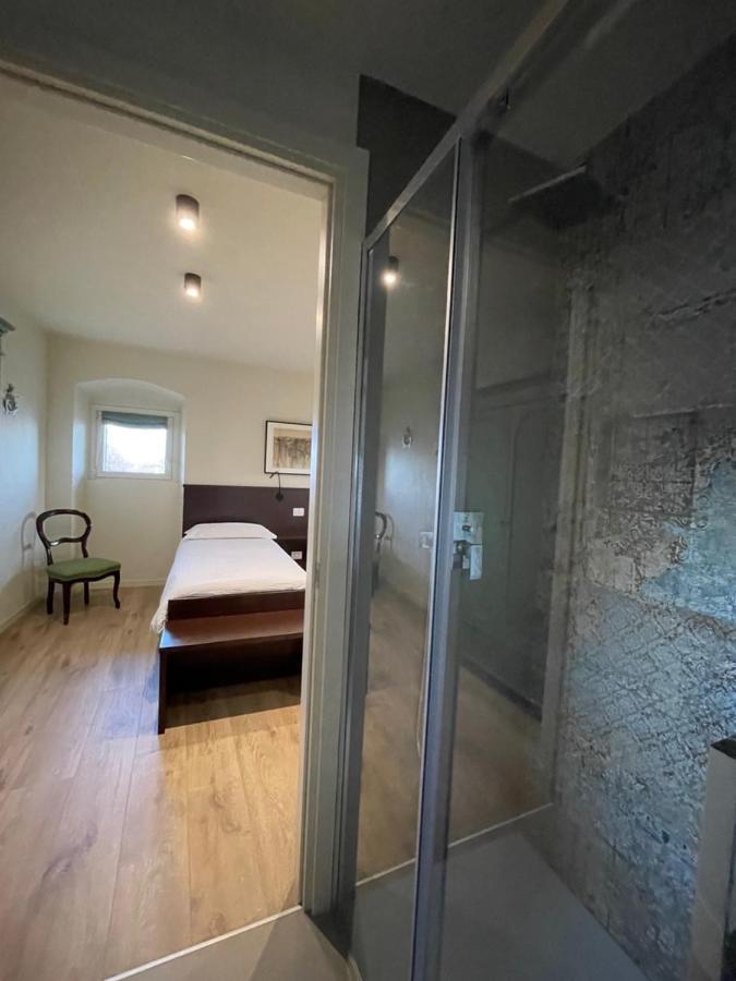 Foresteria Antica Bastia B&B Bergamo Bagian luar foto