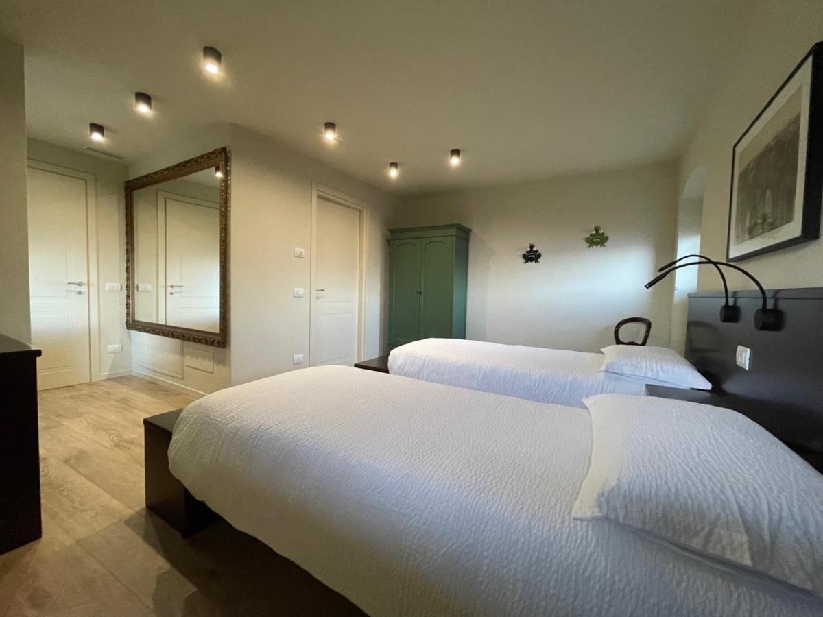 Foresteria Antica Bastia B&B Bergamo Bagian luar foto